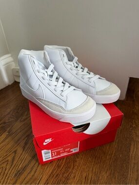Nike Blazers White Mid Sneakers